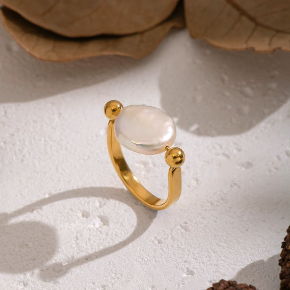 Wholesale Women's Ushaped Natural Freshwater Baroque Pearl Ring In Stainless Steel With Pvd Furnace Vacuum Real Gold Plating Light Luxury Minimalist Style