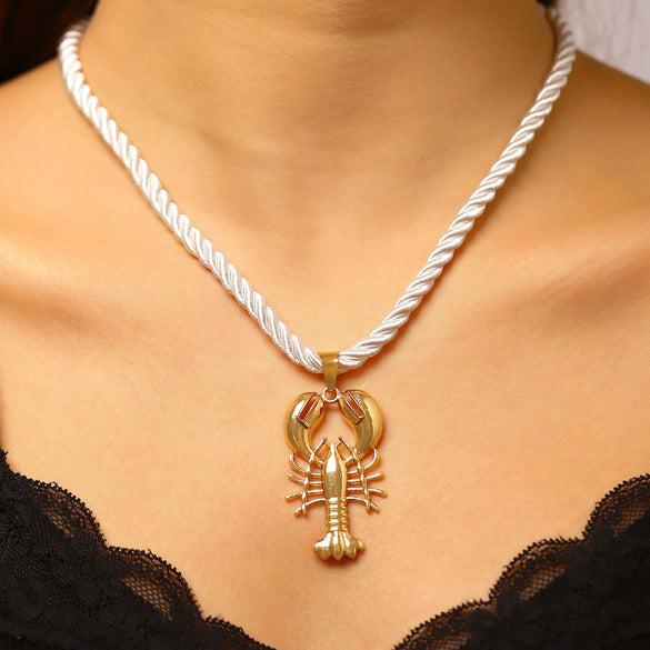 Wholesale Women's Vacation Style Animal Shaped Alloy Electroplated Pendant Necklace With Regular Chain