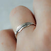 Wholesale Women's Vintage Alloy Ring With Flower And Leaves Pattern And Distressed Treatment