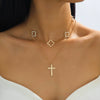 Wholesale Women's Vintage Elegant Fashion Hollow Flower Pendant Necklace Made Of Zinc Alloy With Electroplating