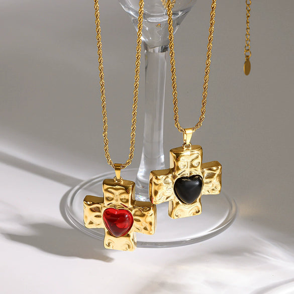 Wholesale Women's Vintage Geometric Heart Shape Stainless Steel Gold Plated Twist Chain Necklace With Hammered Texture