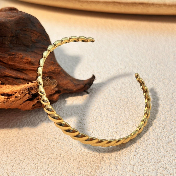 Wholesale Women's Vintage Geometric Stainless Steel Electroplated Adjustable Nonfading Bracelet