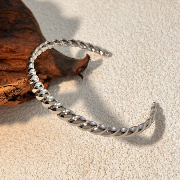 Wholesale Women's Vintage Geometric Stainless Steel Electroplated Adjustable Nonfading Bracelet