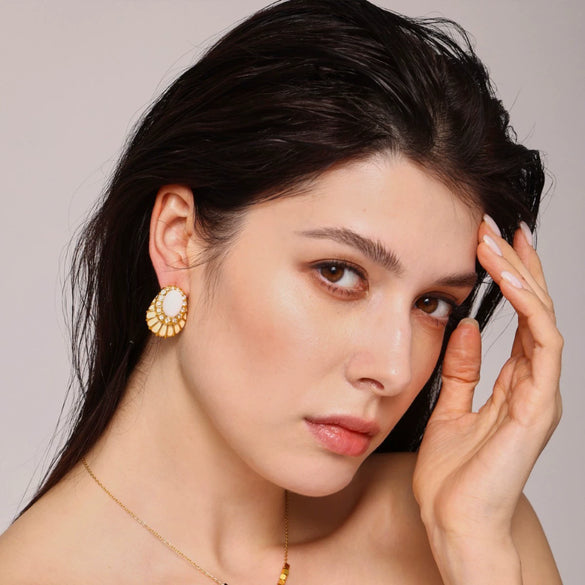 Wholesale Women's Vintage Light Luxury Geometric Diamondencrusted Enamel 18K Goldplated Stainless Steel Earrings