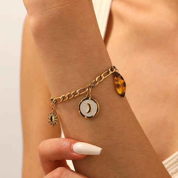 Wholesale Women's Vintage Minimalist Geometric Stainless Steel Gold Plated Tiger Eye Stone Leopard Print Bracelet With Moon Sun Pendant