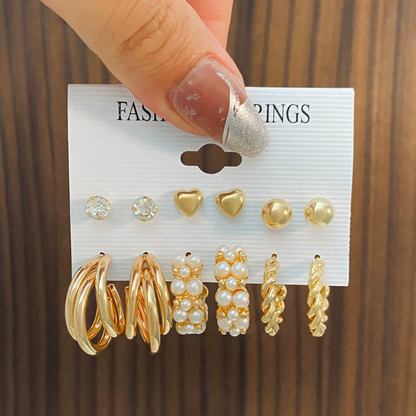 Wholesale Women's Vintage Pearl Leopard Acrylic Cshaped Earrings Set Alloy Acrylic Pearl Material With Geometric Style And Electroplating