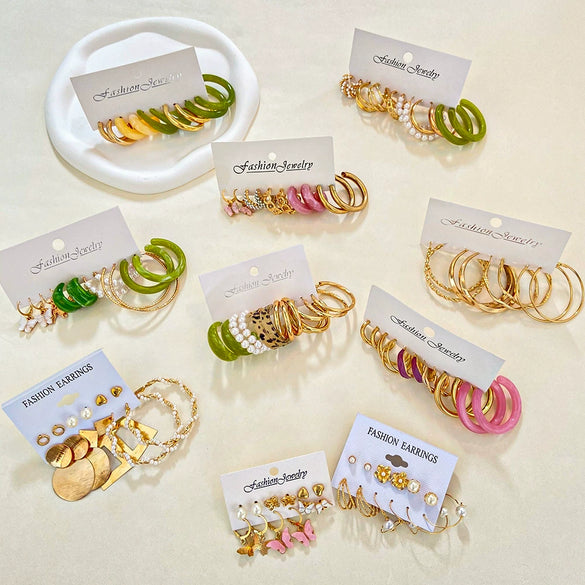 Wholesale Women's Vintage Pearl Leopard Acrylic Cshaped Earrings Set Alloy Acrylic Pearl Material With Geometric Style And Electroplating
