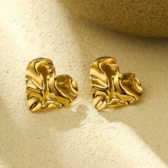 Wholesale Women's Vintage Pleated Water Ripple Heart Shape Titanium Steel Electroplated Earrings