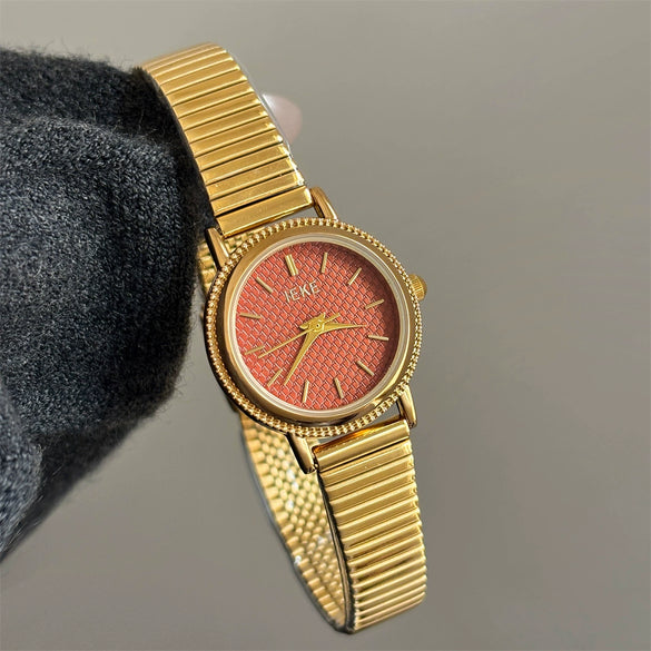Wholesale Women's Vintage Snakeshaped Chain Watch With Alloy Case And Metal Strap