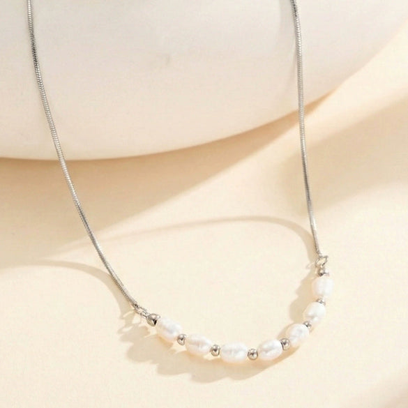 Wholesale Women's White Pearl Geometric Calendering Chain 18K Electroplated Necklace