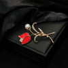 Wholesale Women's Zinc Alloy Flower Shaped Electroplated Brooch Accessories