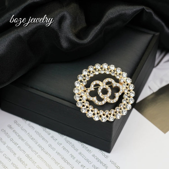 Wholesale Women's Zinc Alloy Geometric Flower Drop Shape Electroplating Brooch Jewelry
