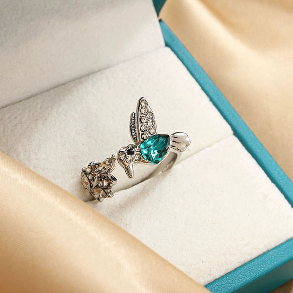 Wholesale Women's Zinc Alloy Hummingbird Ring With Diamond Design