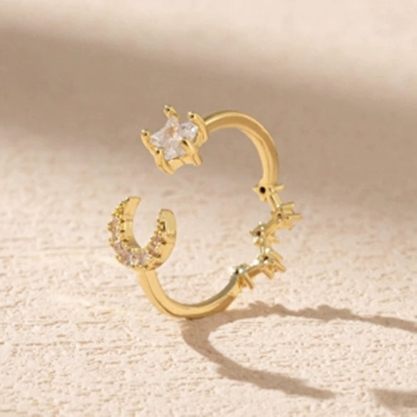 Wholesale Women's Zinc Alloy Star Open Finger Ring With Micropaved Zircon And Electroplating