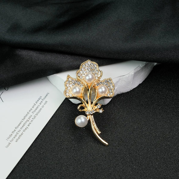 Wholesale Zinc Alloy Calla Lily Brooch Electroplated Multifunctional Silk Towel Buckle Anti Light Pin