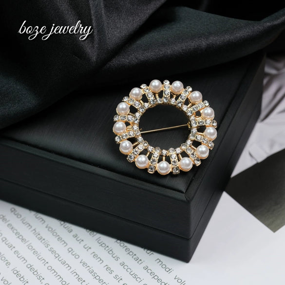 Wholesale Zinc Alloy Geometric Electroplated Scarf Buckle Brooch For Women's Clothing Accessories
