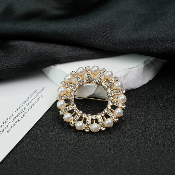 Wholesale Zinc Alloy Geometric Electroplated Scarf Buckle Brooch For Women's Clothing Accessories