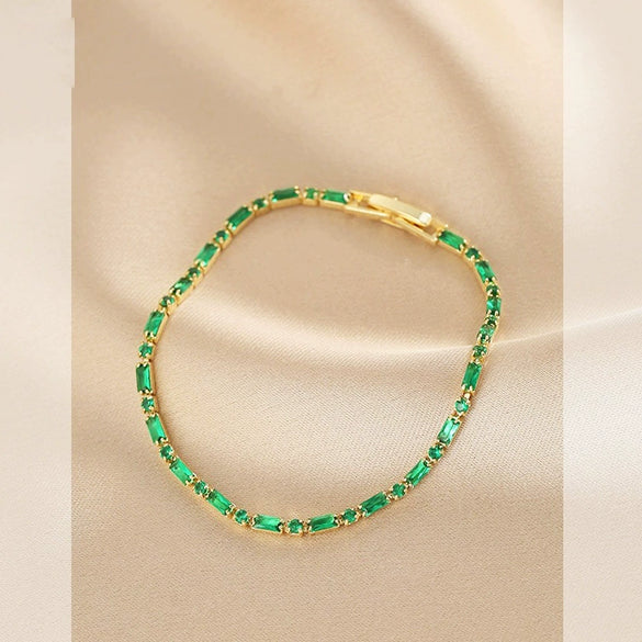 Wholesale Zircon Geometric Style Simple Buckle Bracelet With Real Gold Electroplated And Diamond Design For Women
