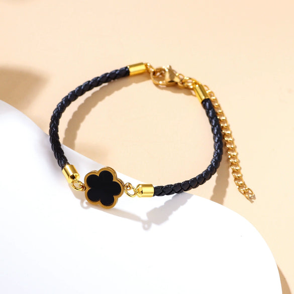Wholesale Zodiac Year Red Rope Bracelet For Women Zinc Alloy Fourleaf Clover Seiko Style