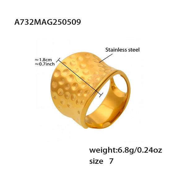 Wide Hammer Pattern Geometric Fashion Ring In Stainless Steel With 18K Real Gold Plated