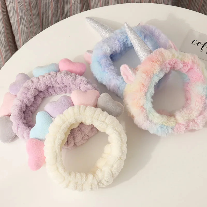 Wide-Sided Non-Slip Heart  Hairband