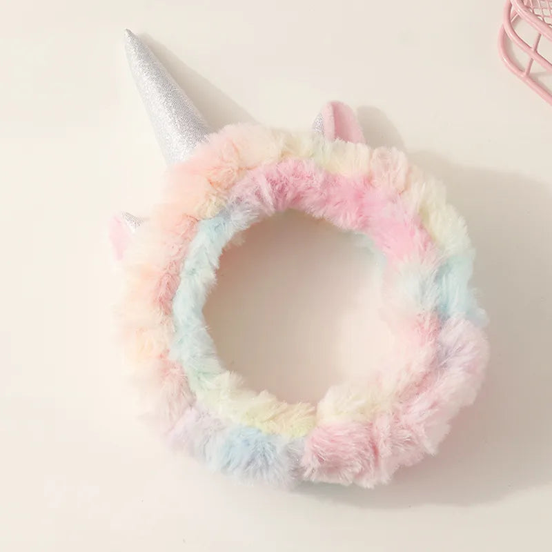 Wide-Sided Non-Slip Heart  Hairband