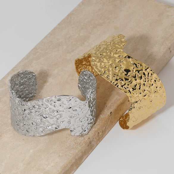 Widesided Irregular Texture Adjustable Open Bracelet In Stainless Steel With Electroplating Minimalist And Geometric Style