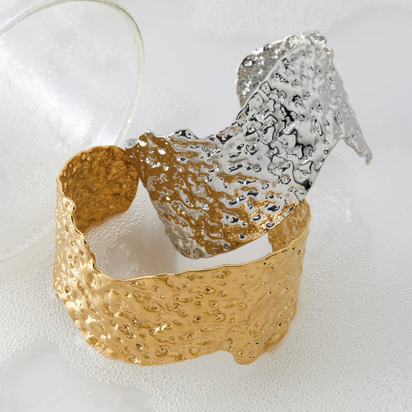 Widesided Irregular Texture Adjustable Open Bracelet In Stainless Steel With Electroplating Minimalist And Geometric Style