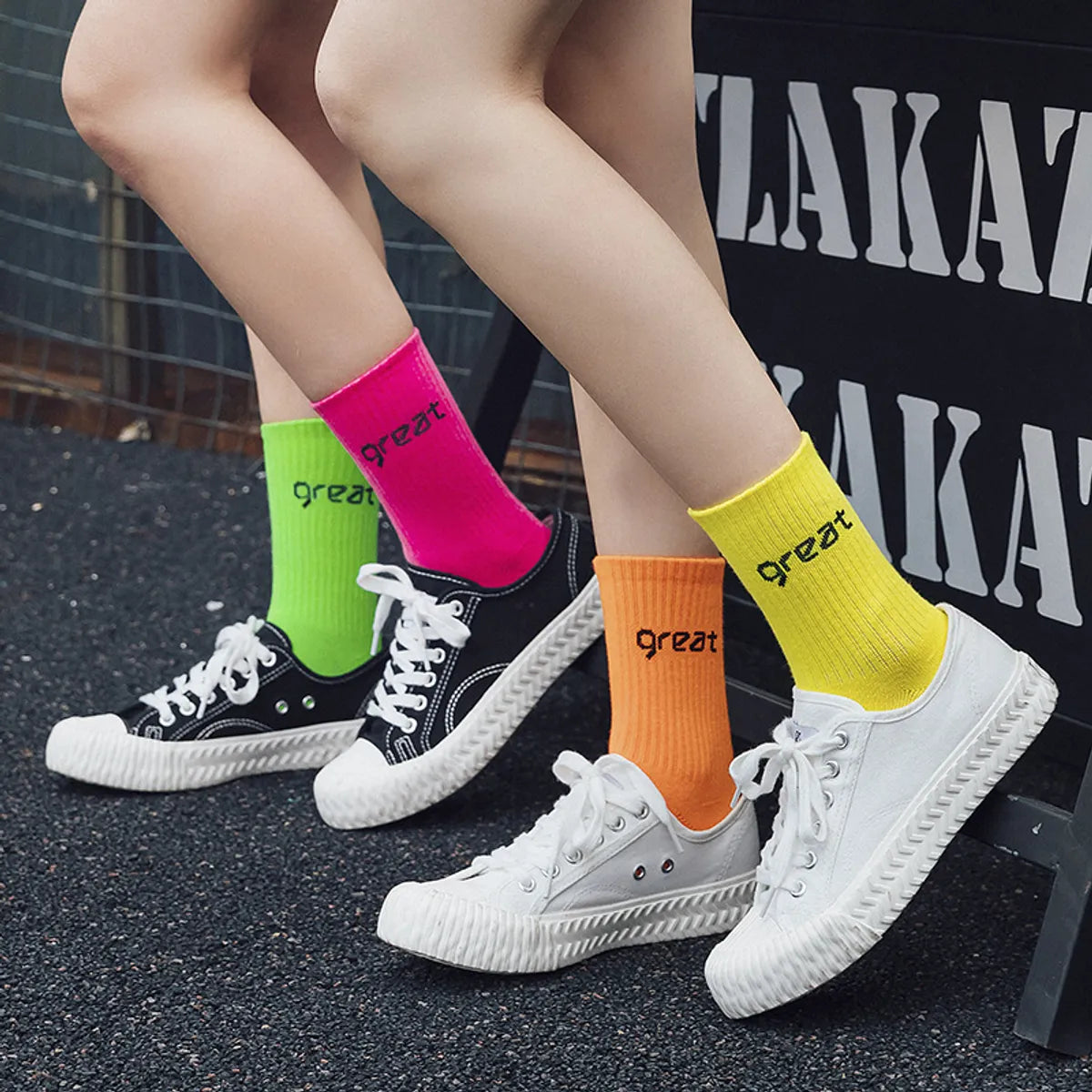 Women'S Casual Simple Style Letter Cotton Crew Socks A Pair