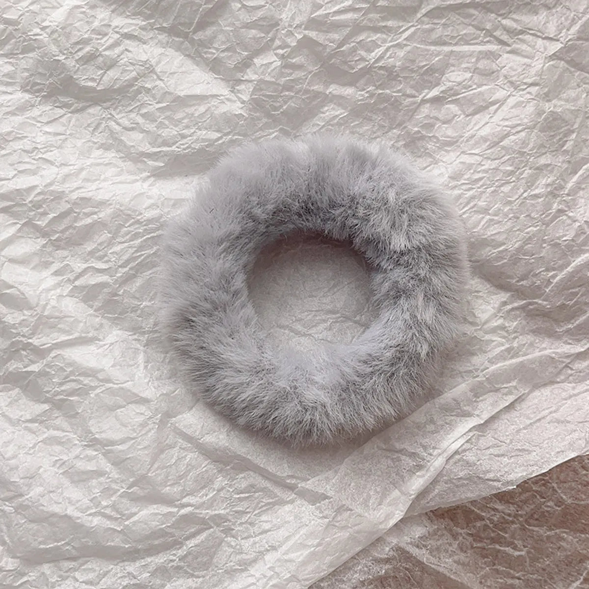 Women'S Casual Simple Style Solid Color Plush Hair Tie