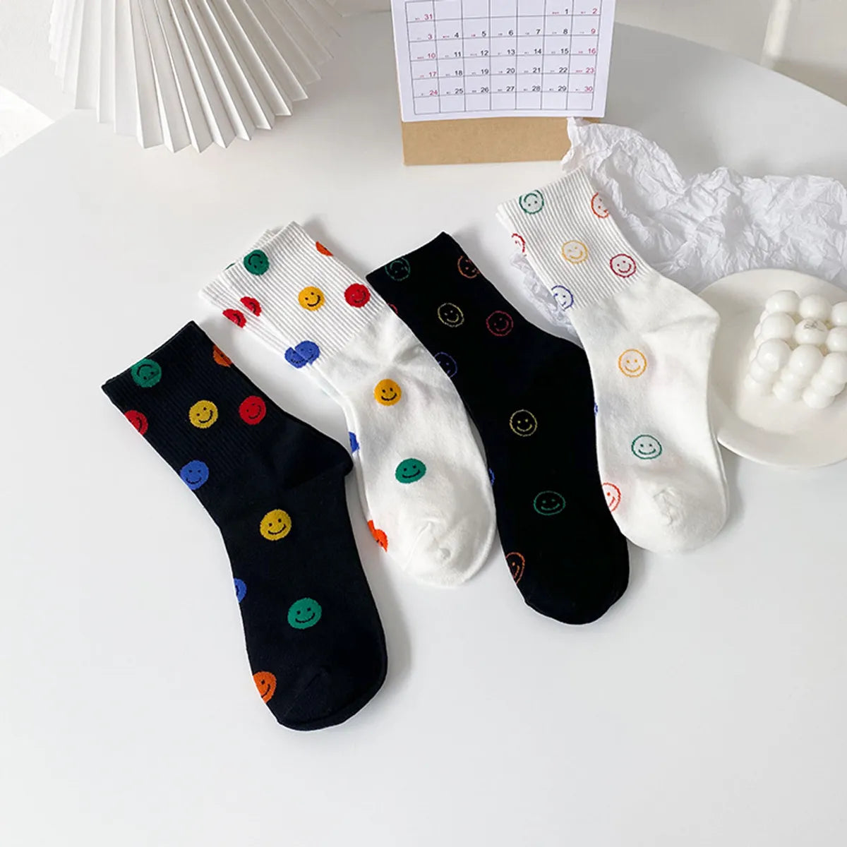 Women'S Casual Smile Face Cotton Crew Socks A Pair