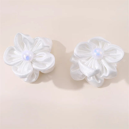 Women'S Cute Flower Artificial Pearl Cloth Hair Claws