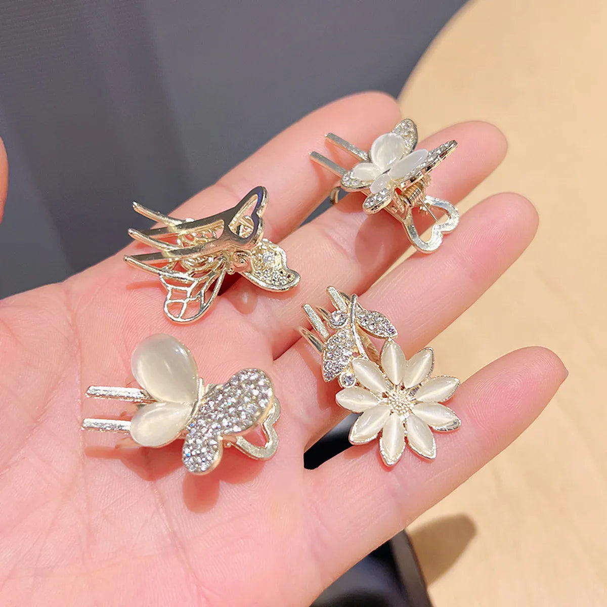 Women'S Elegant Sweet Butterfly Alloy Plating Hair Claws