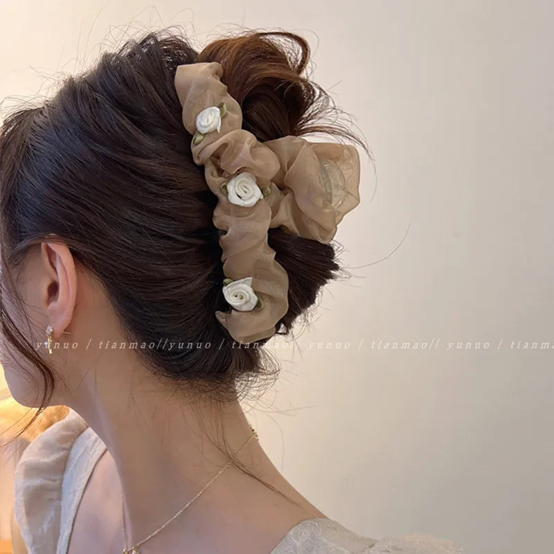 Women'S Elegant Sweet Flower Cloth Hair Claws