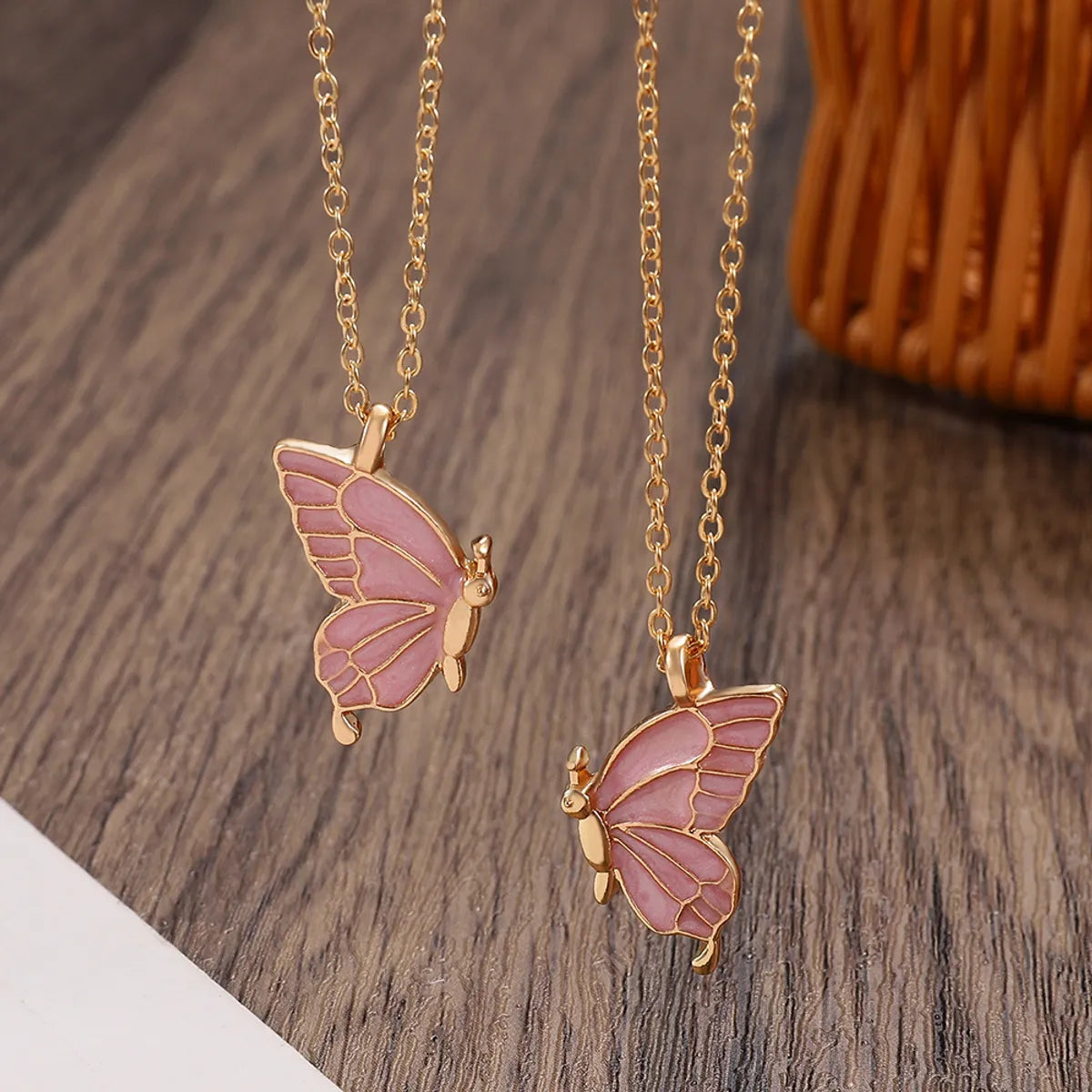 Women'S Fashion Butterfly Alloy Necklace Stoving Varnish