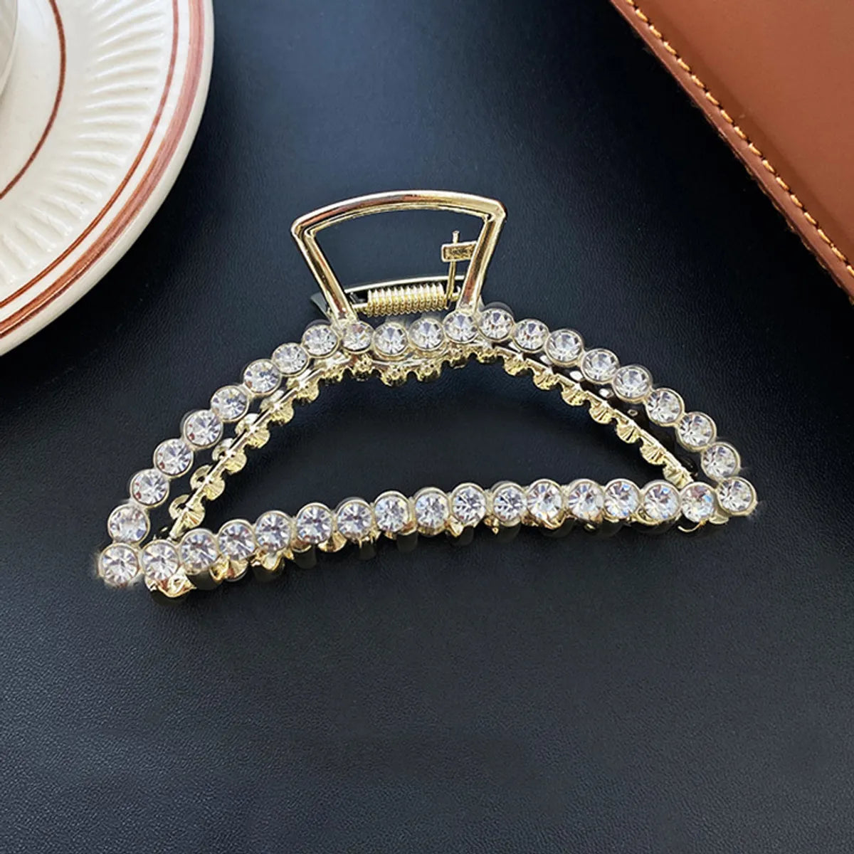 Women'S Fashion Geometric Alloy Headwear Plating Artificial Rhinestones Artificial Pearl Hair Claws