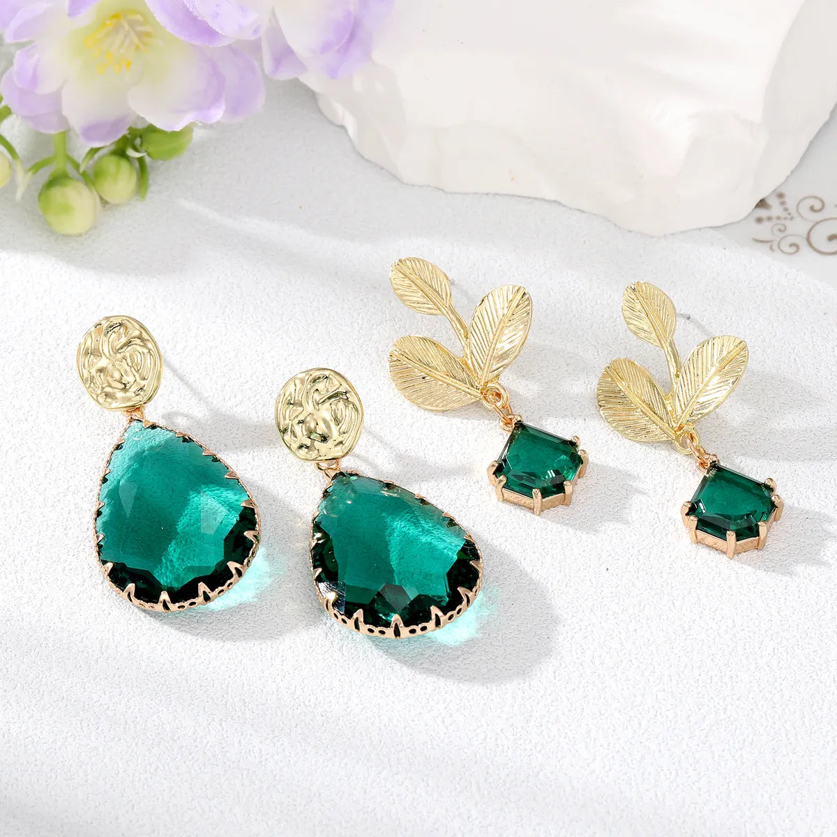 Women's Fashion Geometric Water Drop Alloy Earrings Inlaid Crystal Crystal Earrings