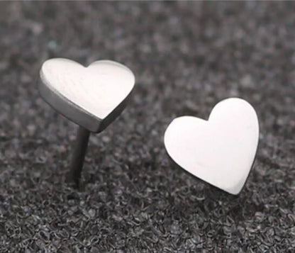 Women's Fashion Heart Stainless Steel No Inlaid Ear Studs Stainless Steel Earrings