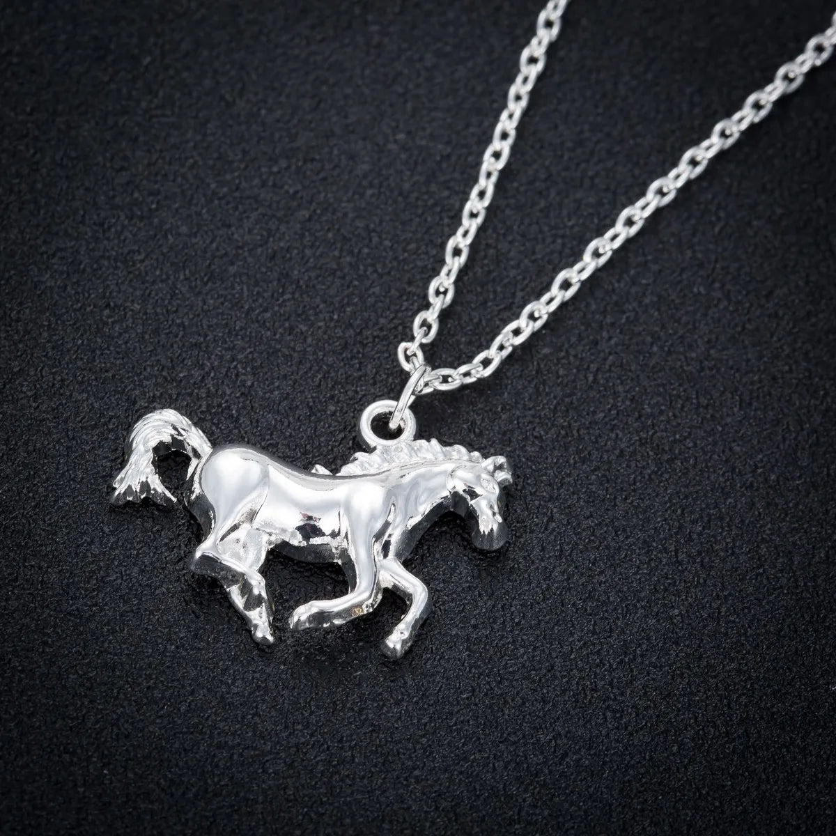 Wholesale Fashion Korean Style  Horse Copper Plating Gold Plated Silver Plated Pendant Necklace