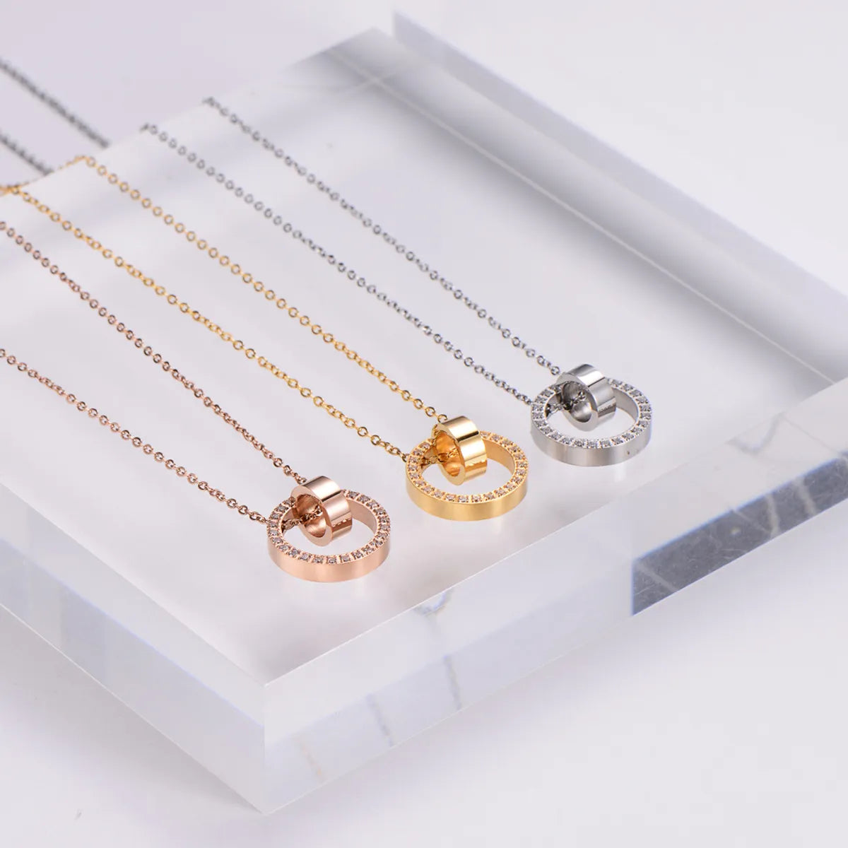 Fashion Simple Style Round Stainless Steel Diamond Rhinestones Pendant Necklace