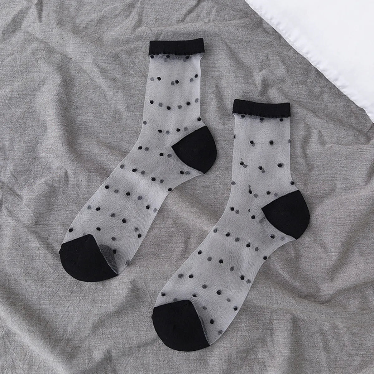 Women'S Japanese Style Heart Shape Solid Color Nylon Polyester Jacquard Crew Socks A Pair