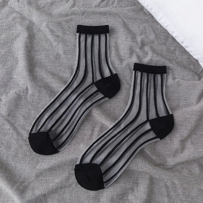 Women'S Japanese Style Heart Shape Solid Color Nylon Polyester Jacquard Crew Socks A Pair