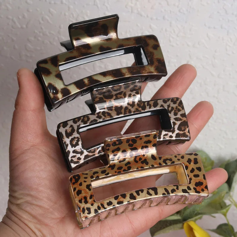 Women'S Retro Leopard Plastic Printing Hollow Out Hair Claws