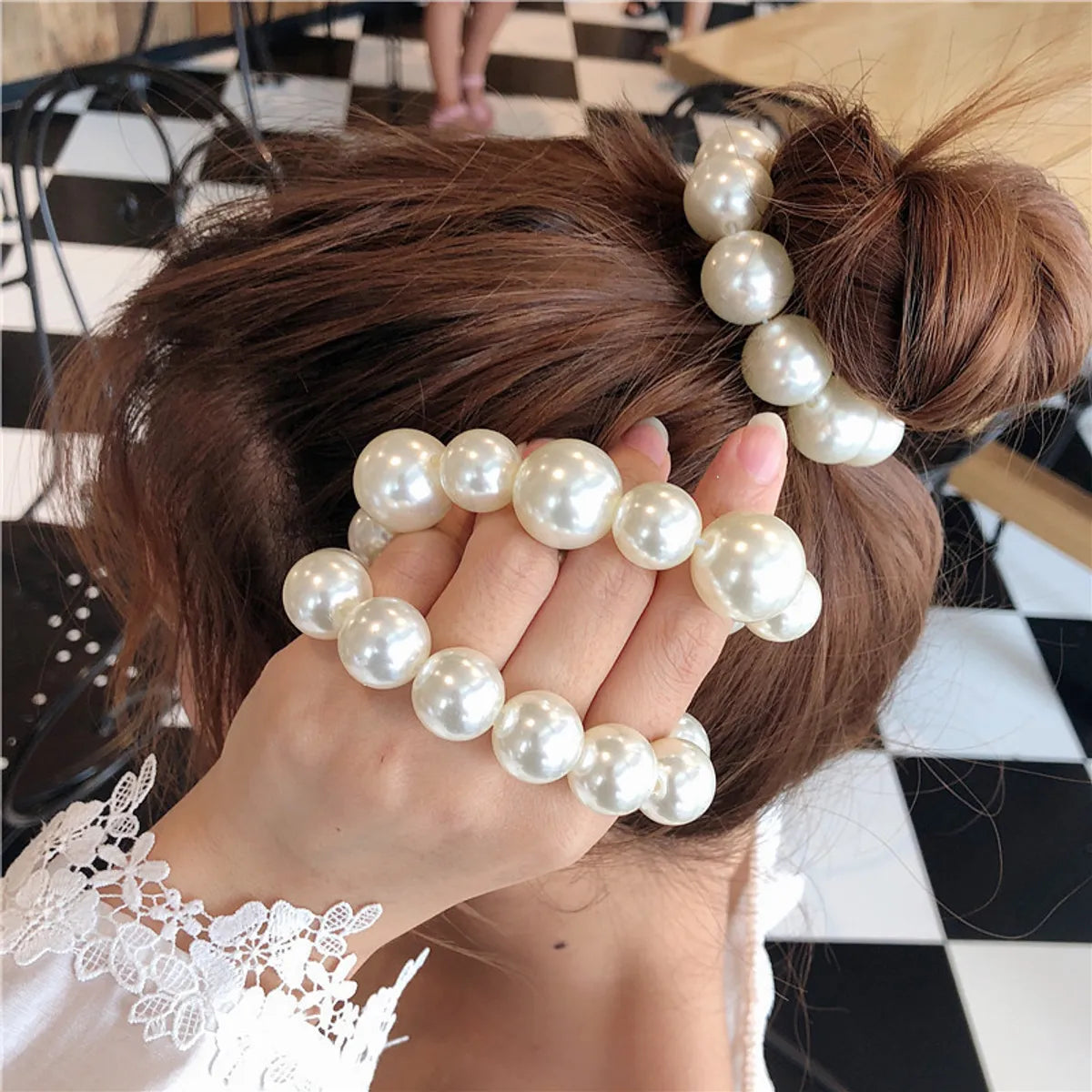 Women'S Simple Style Classic Style Round Artificial Pearl Beaded Hair Tie