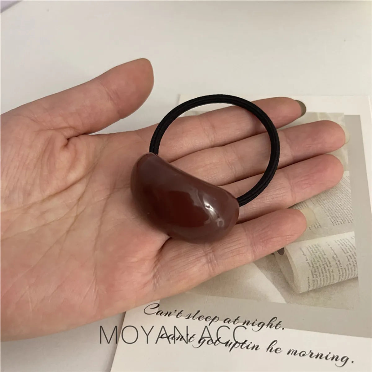 Women'S Simple Style Classic Style Solid Color Resin Hair Tie