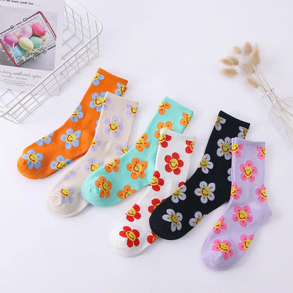 Women'S Simple Style Color Block Cotton Crew Socks A Pair