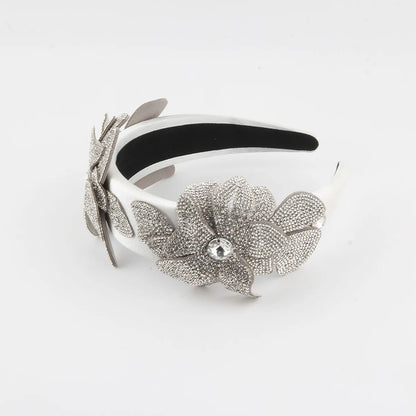 Women'S Simple Style Flower Plastic Rhinestone Knitting Hair Band