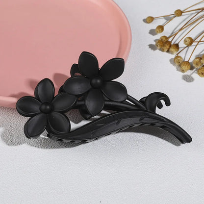 Women'S Simple Style Flower Plastic Stoving Varnish Hair Claws