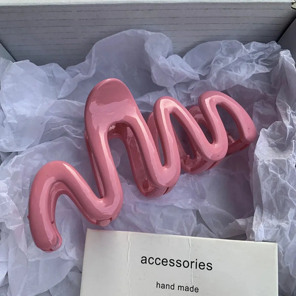 Women'S Simple Style Korean Style Waves Plastic Hair Claws