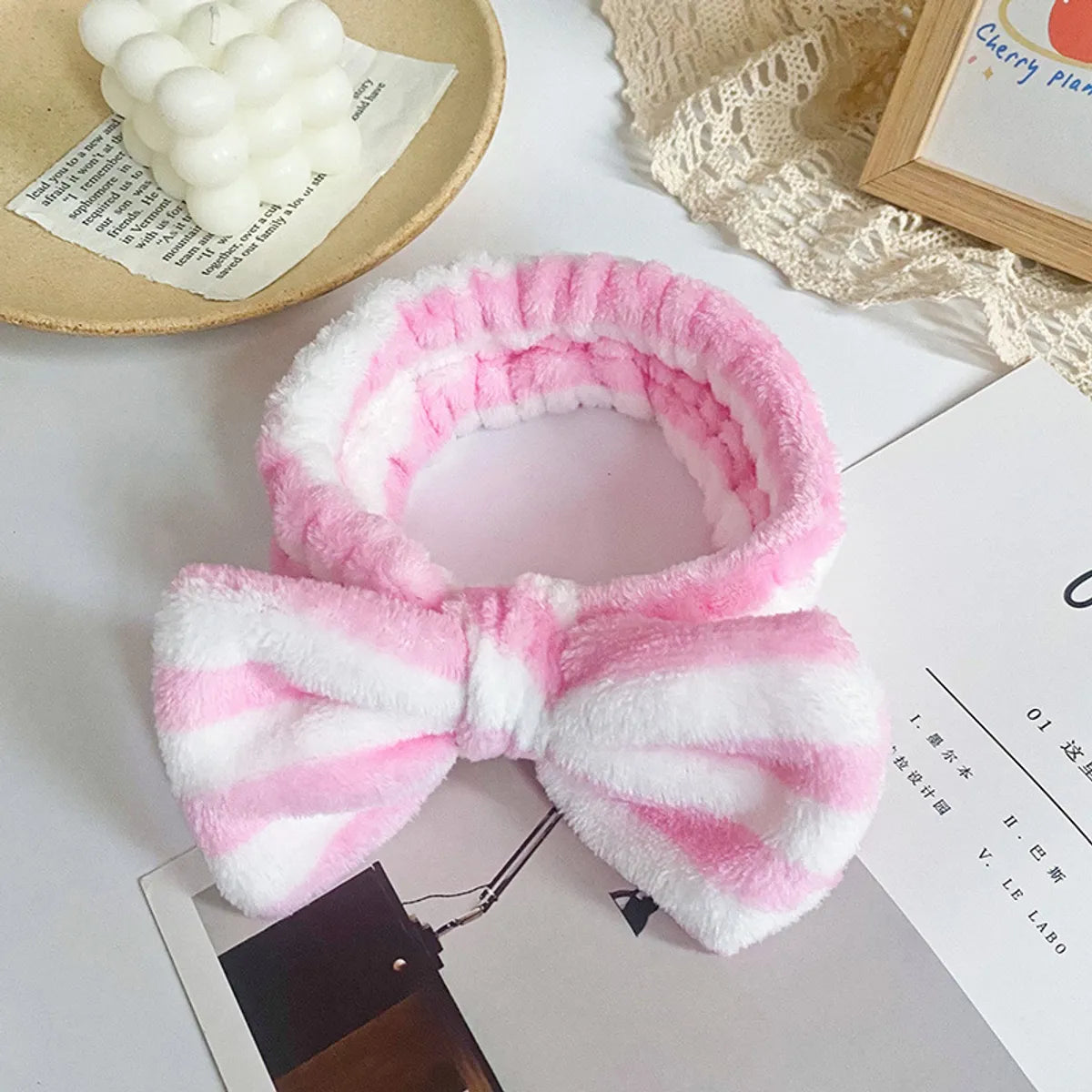 Women'S Simple Style Polka Dots Bow Knot Cloth Coral Fleece Hair Band